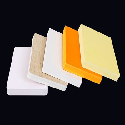 Möbel aus PVC-Schaumstoffplatten