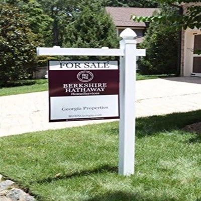 Immobilienschild Posts
